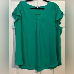 Chaus York Women's Plus Green Flutter Sleeves